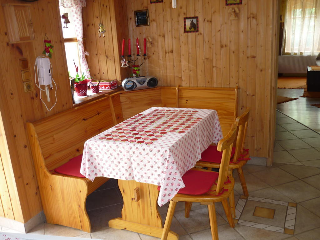 Falusi Vendeghaz Etyek Kamer foto