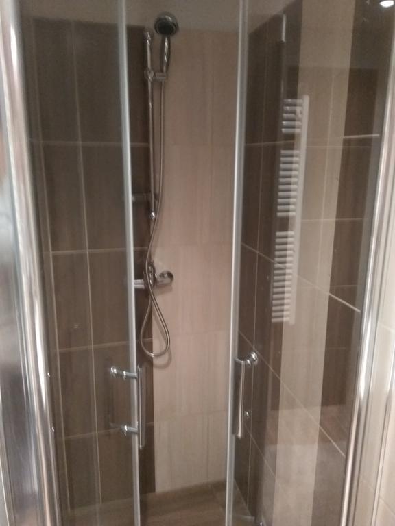 Falusi Vendeghaz Etyek Buitenkant foto